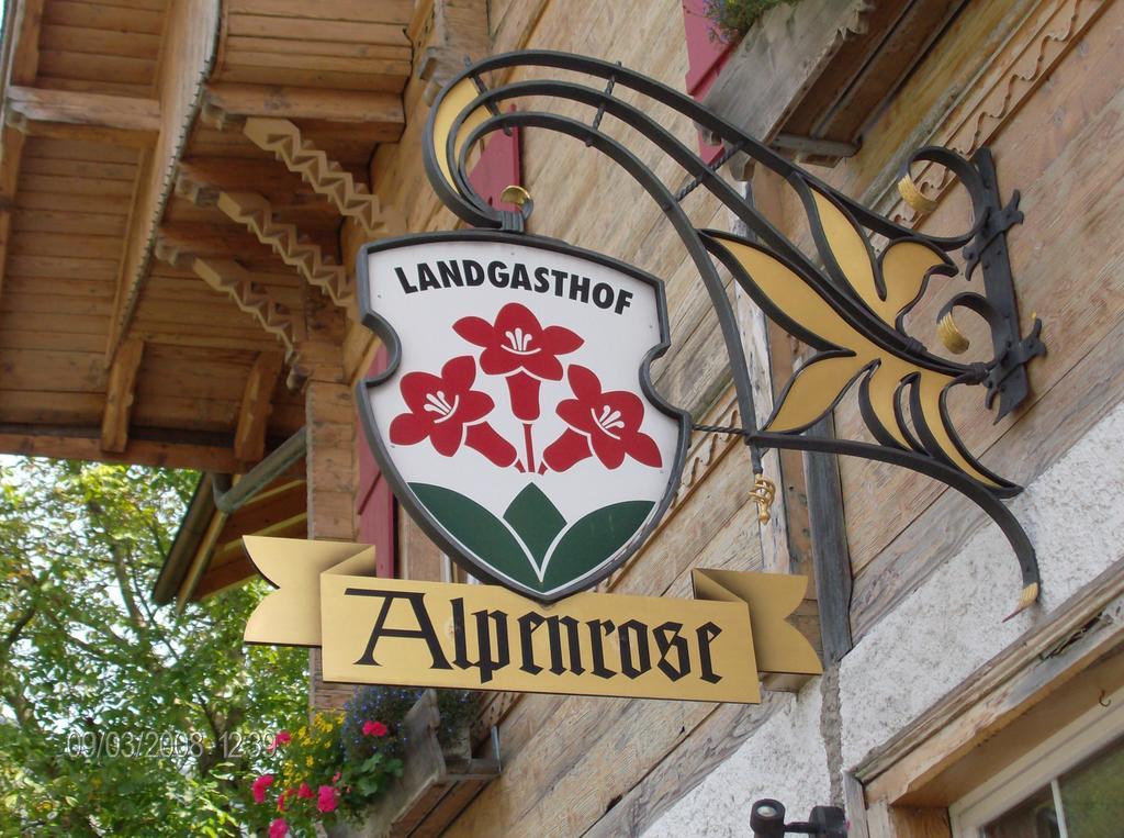 Hofstetten bei Brienz Hotel Alpenrose Beim Ballenberg الغرفة الصورة